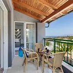 Villa Omega By *