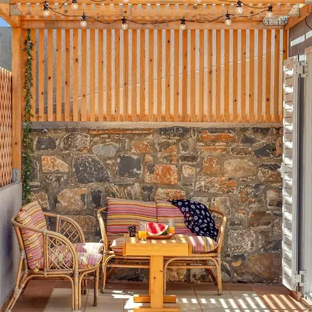 Omega By Villa Hersonissos (Crete)
